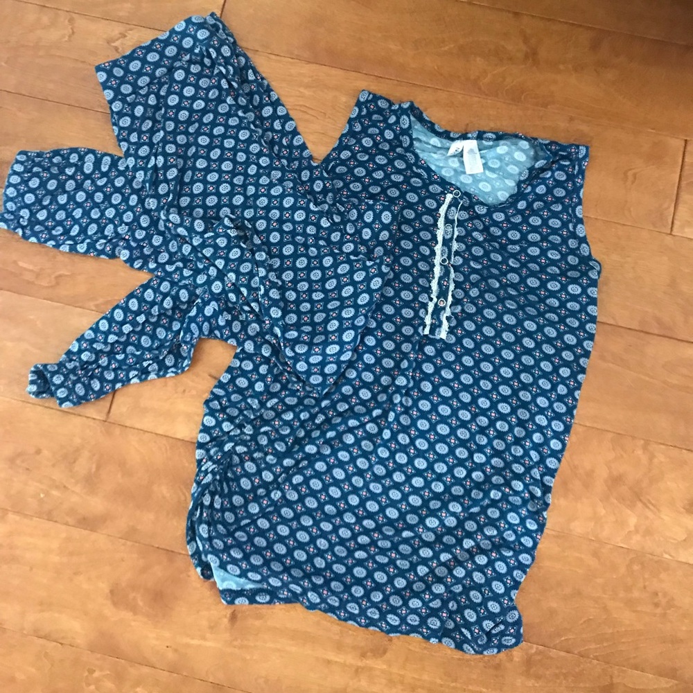 Lamaze nurture maternity/nursing pajama set!